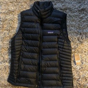 Women’s Patagonia Vest ( Size Medium)